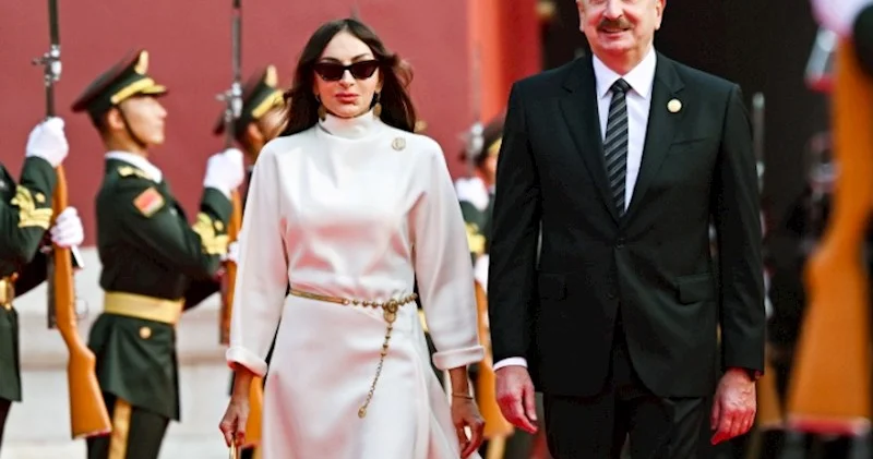 Hər bir vədini real addımları ilə təsdiqləyən Liderə xalqın sevgisi sonsuzdur