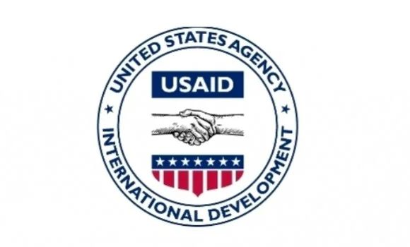 USAID Ukraynaya yardımla bağlı layihələri dayandırdı