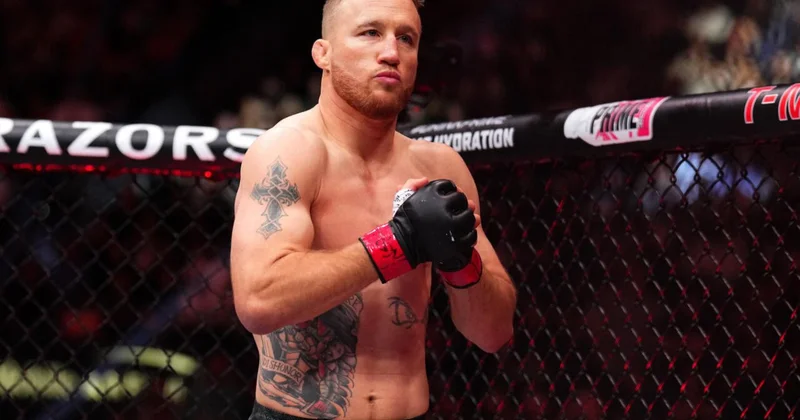 Джастин Гэтжи забрал пояс UFC у Пимблетта