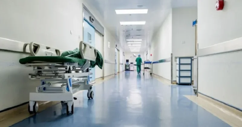 Samux sakini kəsici alətdən xəsarət alıb