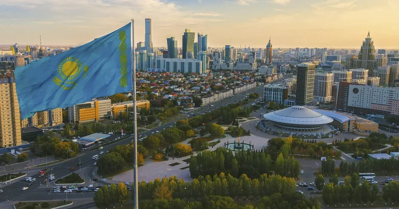 В Казахстане предложили конституционно закрепить традиционный брак