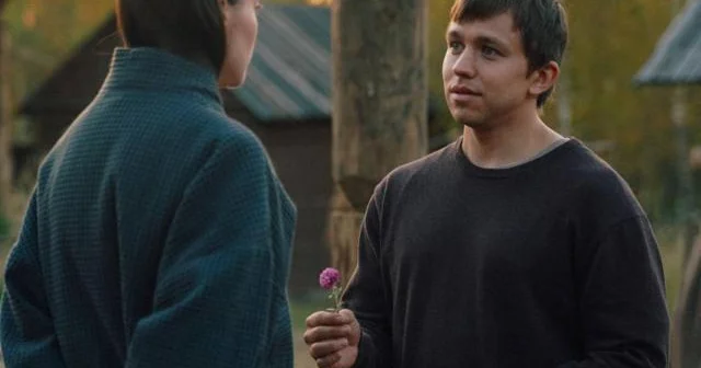 Rus aktyor fırıldaqçılara etibar etdikdən sonra 20 milyon rubl itirdi...