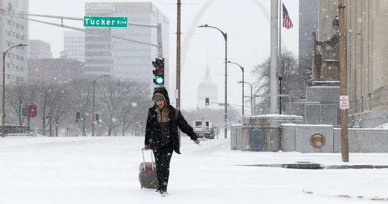 В ряде штатов США ввели режим ЧС из за зимнего шторма Ферн