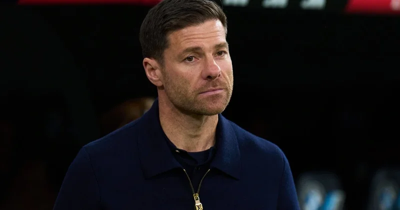 Xabi Alonso “Liverpul“ ilə danışıqlar aparır