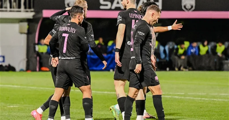 Сабах не оставляет шансов аутсайдеру