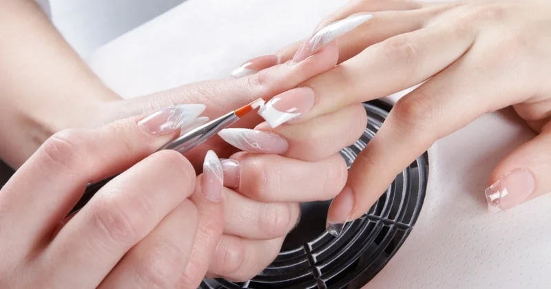 2026 cı ilin ən populyar manikür rəngi məlum oldu