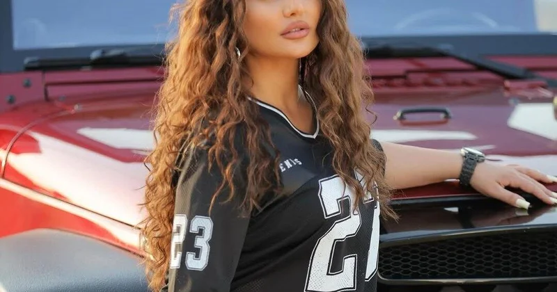 2000 dollarlıq ətir və eynəklər alıram