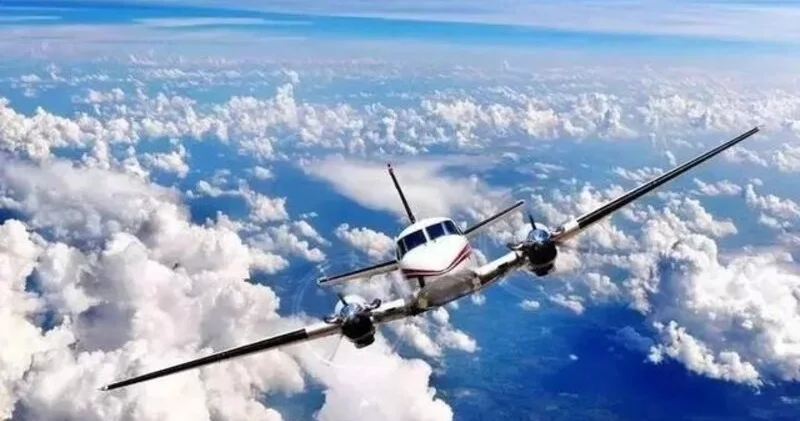 İranda aşağı səviyyədə uçuşlara 3 aylıq qadağa tətbiq edildi