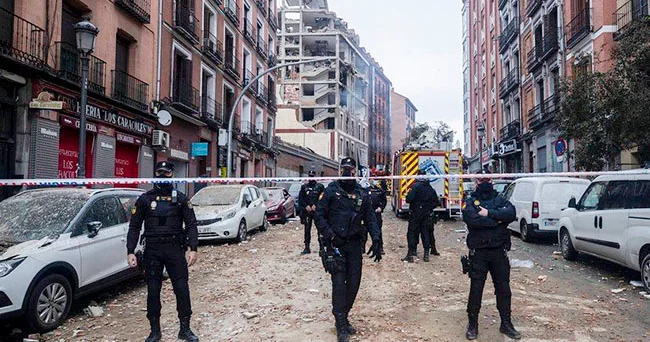 Şahidlər Alex Prettinin ölümünə dair əsas faktları ifşa edir: Silah və təhdid olmayıb