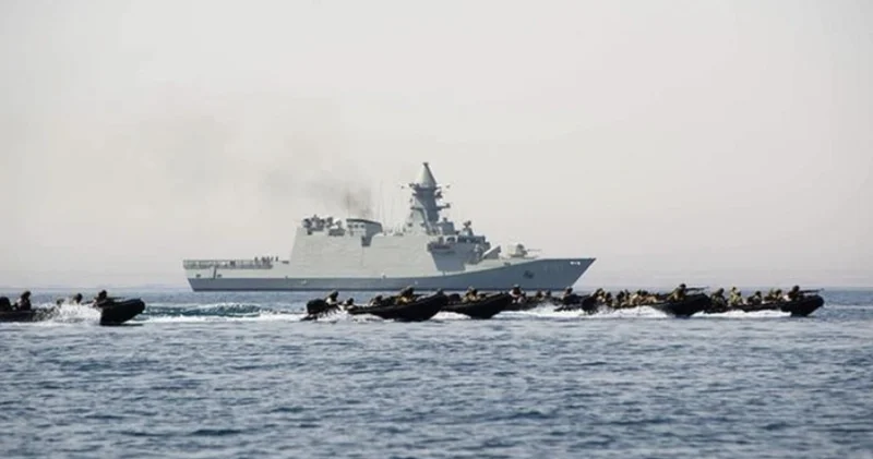 Çin qəzaya uğramış yük gəmisindəki 17 dənizçini Filippinə təhvil verib