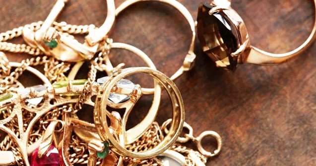 29 minlik qızıl oğurlayıb bir hissəsini satdı Tutuldu