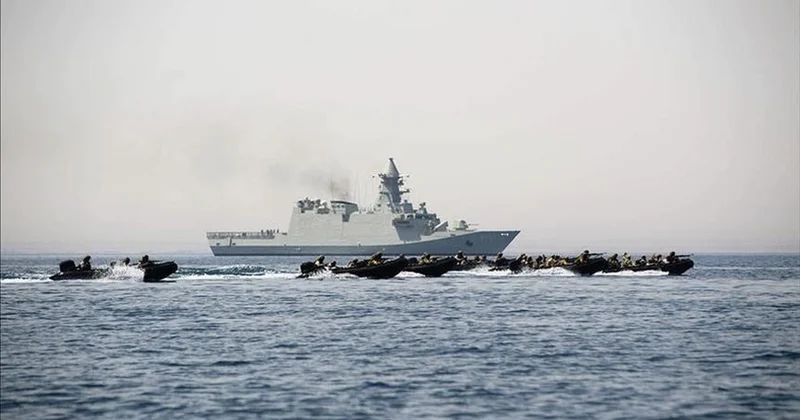 Китай передал Филиппинам 17 моряков с потерпевшего бедствие грузового судна