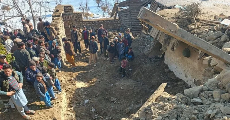 На севере Пакистана из за последствий непогоды погибли пять человек