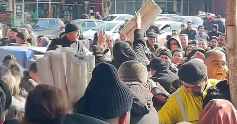 Bakıda pulsuz oboya görə qırğın düşdü VİDEO