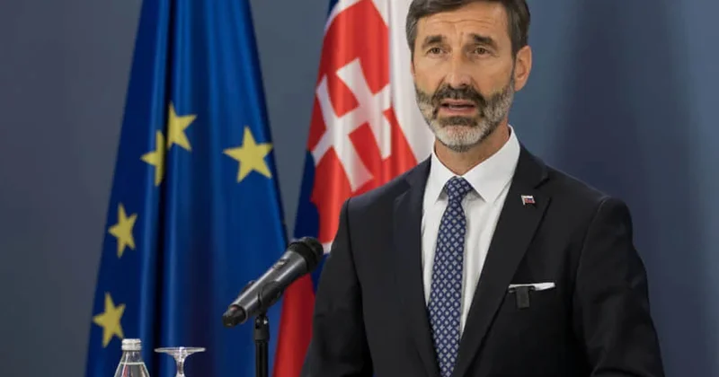 Словакия вызывает российского посла на ковер