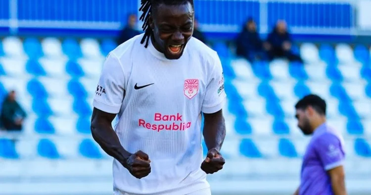 Sabah 19 yaşlı futbolçuya görə 100 min manat ödədi nigeriyalı hücumçunun adı sifariş vərəqəsinə daxil edildi