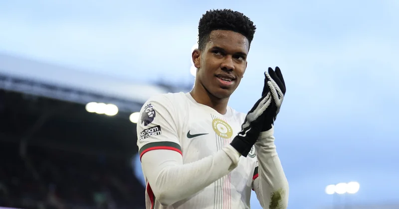 Estevao Premyer Liqa tarixində iz qoydu