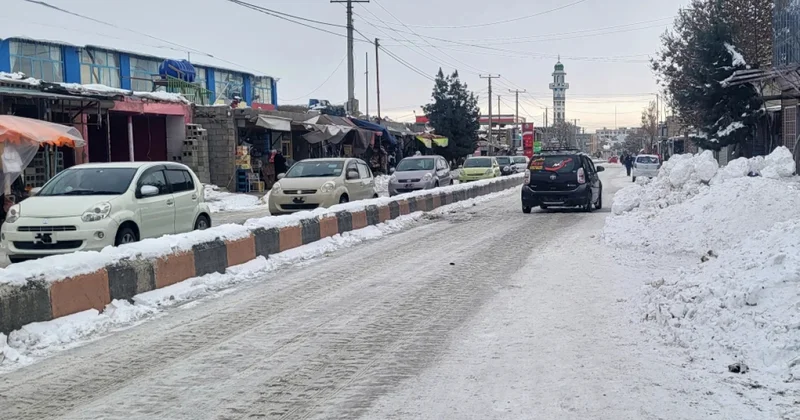 Снегопад унес жизни 61 афганца объектив