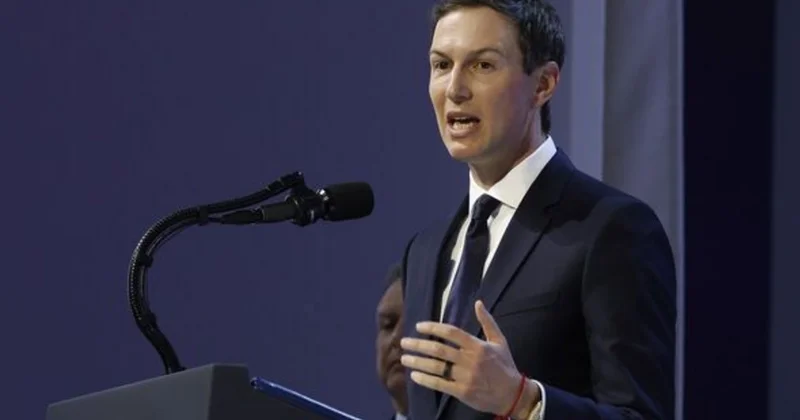 Kuşnerin Putinlə görüşdə taxdığı aksesuarlar diqqət çəkdi FOTO