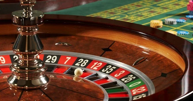 Evdəkilər nə iş gördüyümü bilsəydilər, burnumdan gətirərdilər Qumar milyonçuları nın MƏHKƏMƏSİ