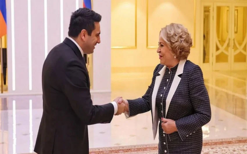 Matviyenko Simonyanla görüşüb