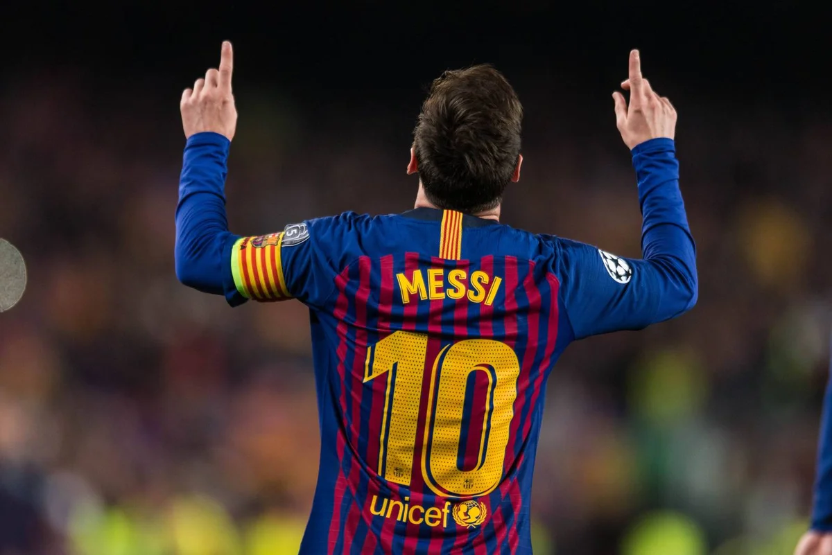 Messi Barselona ya qayıdır Onun MLS ə gedəcəyini ilk xəbər edən şəxsdən paylaşım