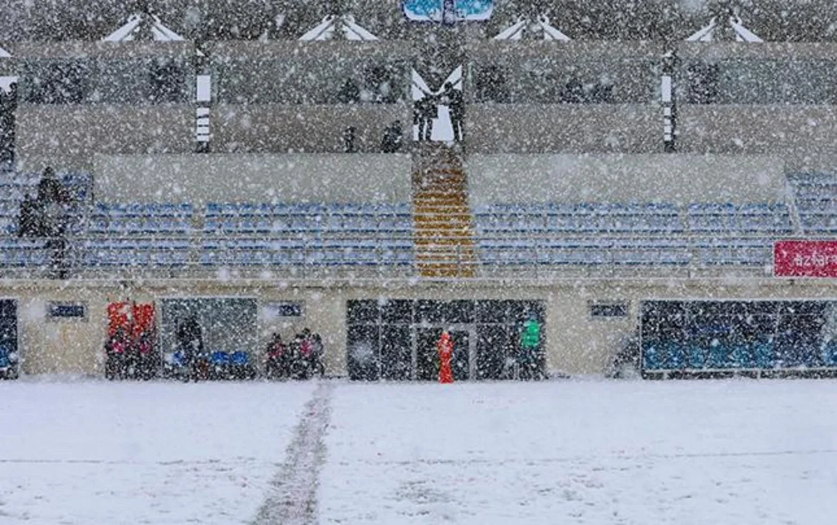 Qarlı havadan sonra Azərbaycanda futbol stadionlarında vəziyyət necədir?