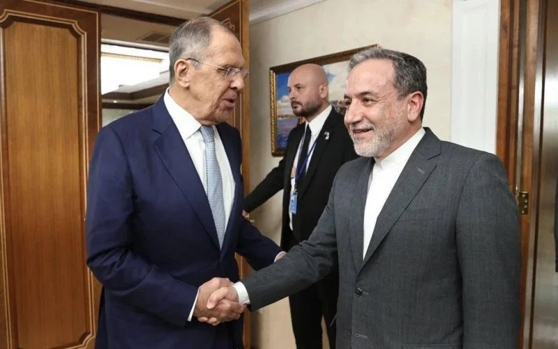 Lavrov İran XİN rəhbəri ilə görüşüb