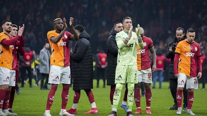 Derbidə Qalatasaray ın 3 futbolçusu zədələnib