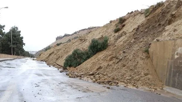 Coğrafiya İnstitutundan XƏBƏRDARLIQ Bakıda sürüşmə və qaya uçqunu TƏHLÜKƏSİ var