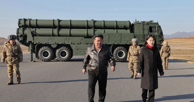 Kim Çen In nüvə silahını 13 yaşlı qızına həvalə edib Generallara tapşırıqlar verir