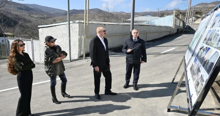 Prezident və xanımı Xocalıda FOTOLAR
