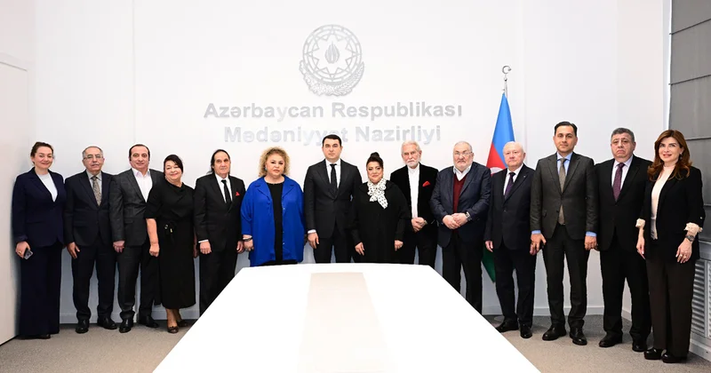 Bu mədəniyyət xadimlərinə Fəxri diplom verildi ADLAR FOTO