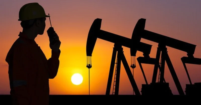 Нефть торгуется разнонаправленно