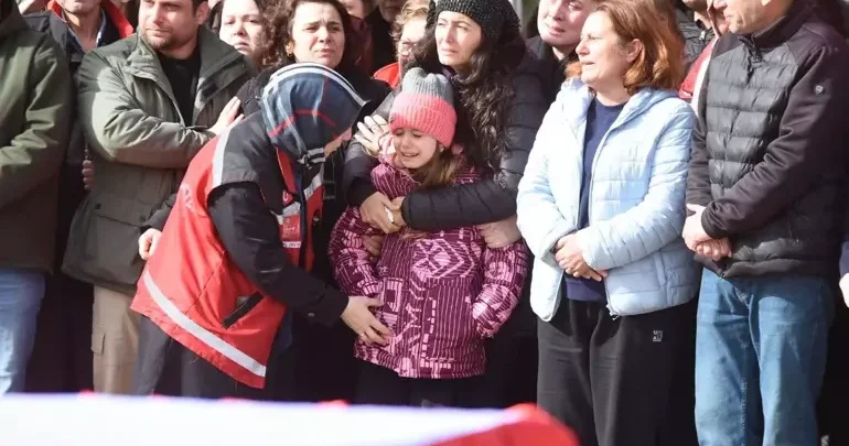 10 yaşlı Nil şəhid atası ilə sonuncu dəfə vidalaşdı: Gözyaşları sel oldu