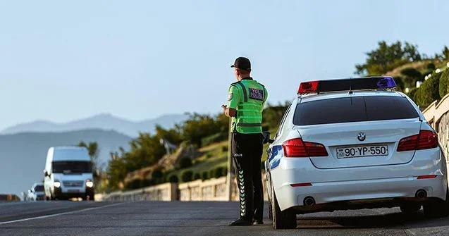 Yol polisi sürücü və piyadalara müraciət etdi
