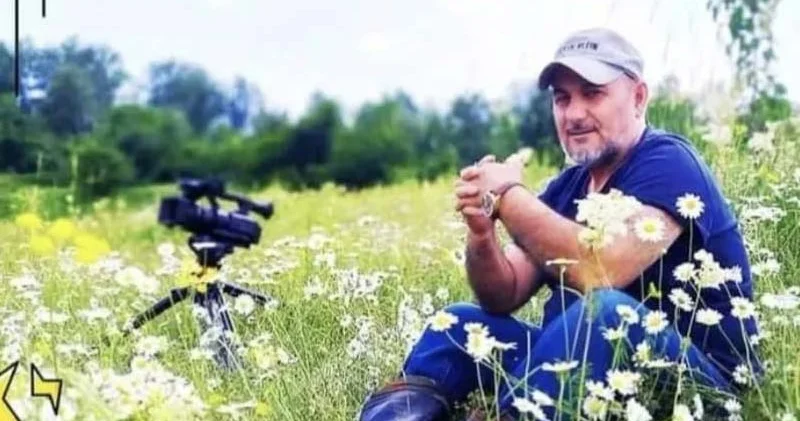 Ceyhun Şüküroğlu. Nadir ADAM... (Esse)