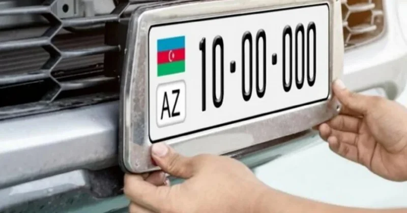 В Баку задержан подозреваемый в вымогательстве за возврат украденных госномеров