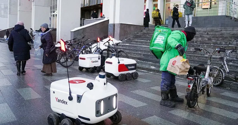 Курьеров в Москве заменят роботами?