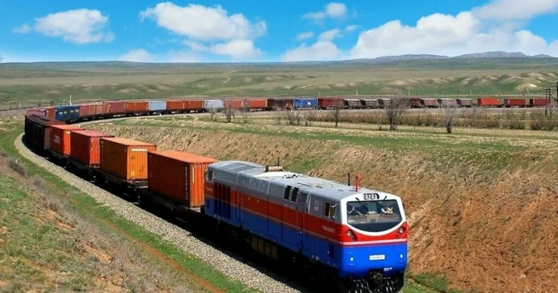 Казахстан планирует в этом году довести транзитные перевозки до 55 миллионов тонн