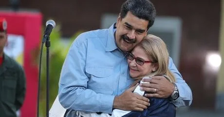 Maduro və arvadı üçün yaşıl işıq yandırıldı