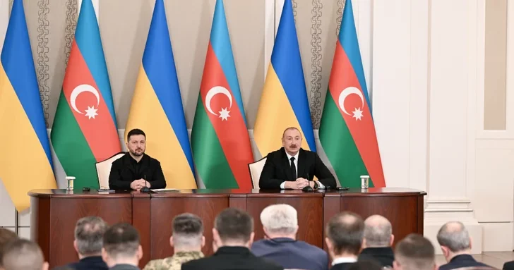 Зеленский поблагодарил Азербайджан за 11 пакетов энергетической помощи Украине