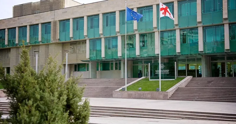 Полицейский из Грузии арестован за разглашение гостайны