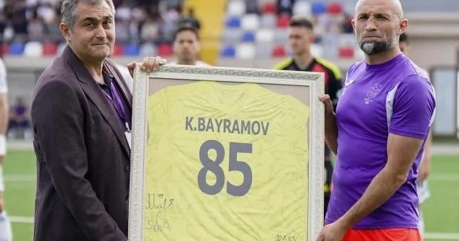 Şamaxı nın kapitanı futbolçu karyerasını başa vurub