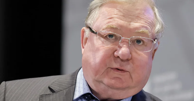 А Степашин заявляет, что СССР стоит на месте