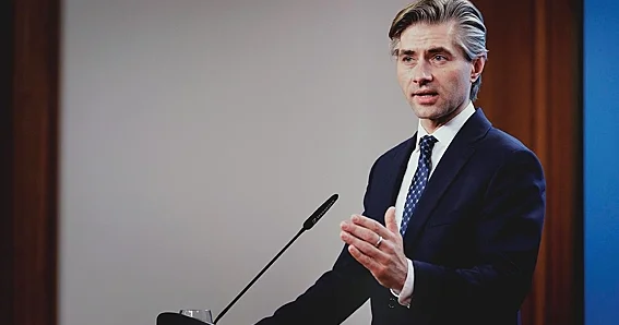Litvanın xarici işlər naziri Rusiyanı tam təcrid etməyə çağırıb...
