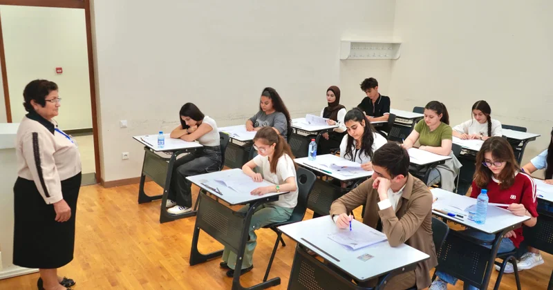 II və III ixtisas qrupları üzrə qəbul imtahanının nəticələrinin 16 17 gündən sonra elan olunması nəzərdə tutulur