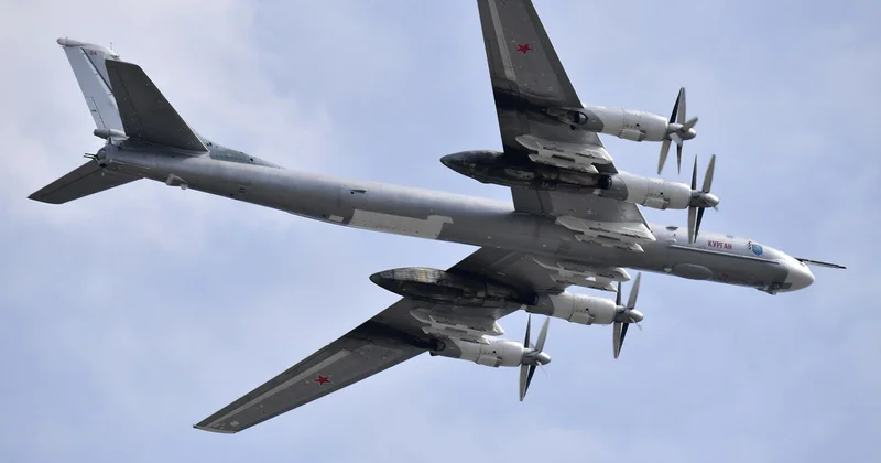 Rusiya 7 bombardmançı təyyarəni havaya qaldırdı