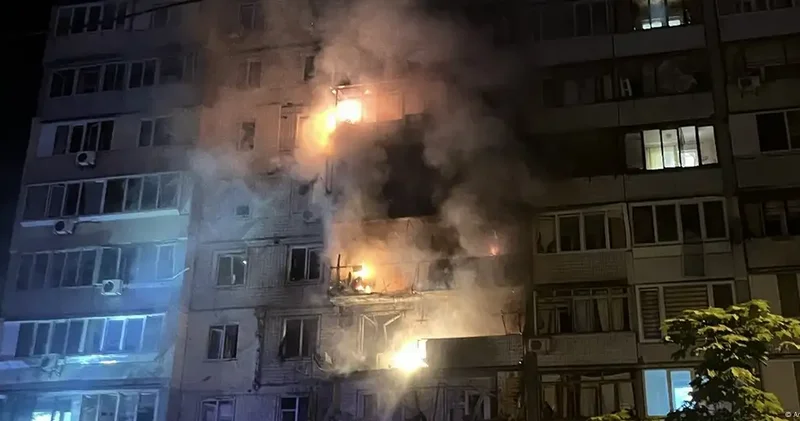 Россия атаковала территорию Украины дронами и ракетами, есть погибшие