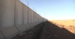 İran sərhəddə 400 kilometrlik divar inşa edir